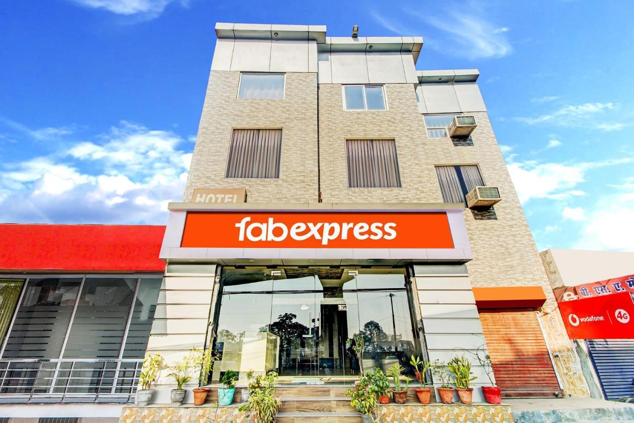 Fabexpress Grand Almada Otel Bijnaur Dış mekan fotoğraf